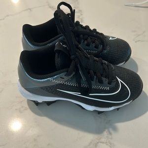 Nike baseball cleats size 10c great shape!